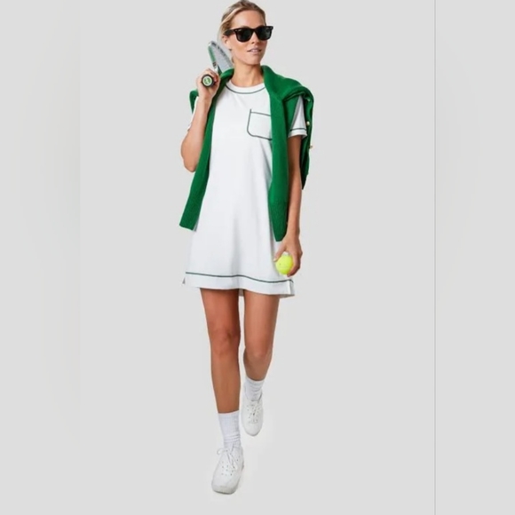 🆕️ Tuckernut White Ribbon Sports Dress (multiple sizes) Sport Casual Activity - Picture 2 of 9